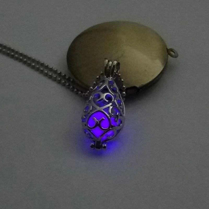 Moon Glowing Necklace